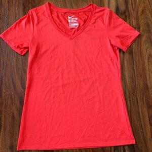Nike V Neck T Shirt Tee Womens Size S Small Red Athletic Cut Dri-Fit